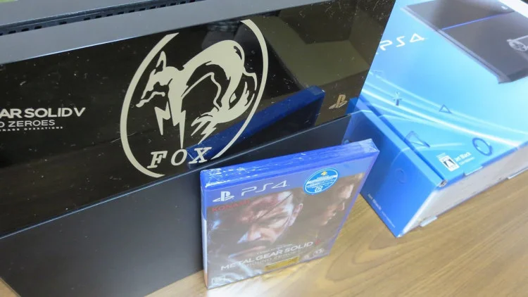  Sony PlayStation 4 Metal Gear Solid V Fox Console
