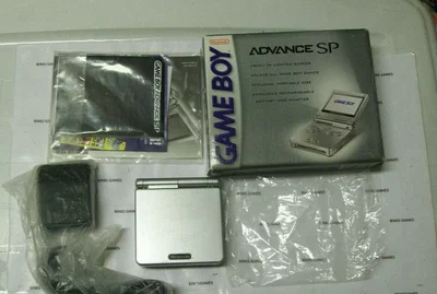 Nintendo Game Boy Advance SP Platinum Console [NA]
