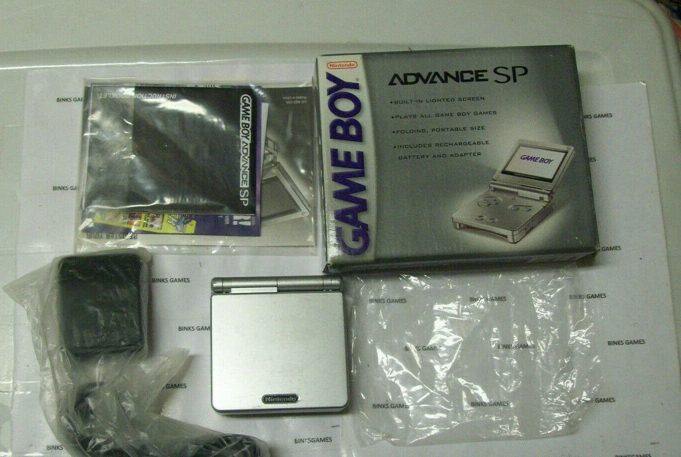  Nintendo Game Boy Advance SP Platinum Console [NA]