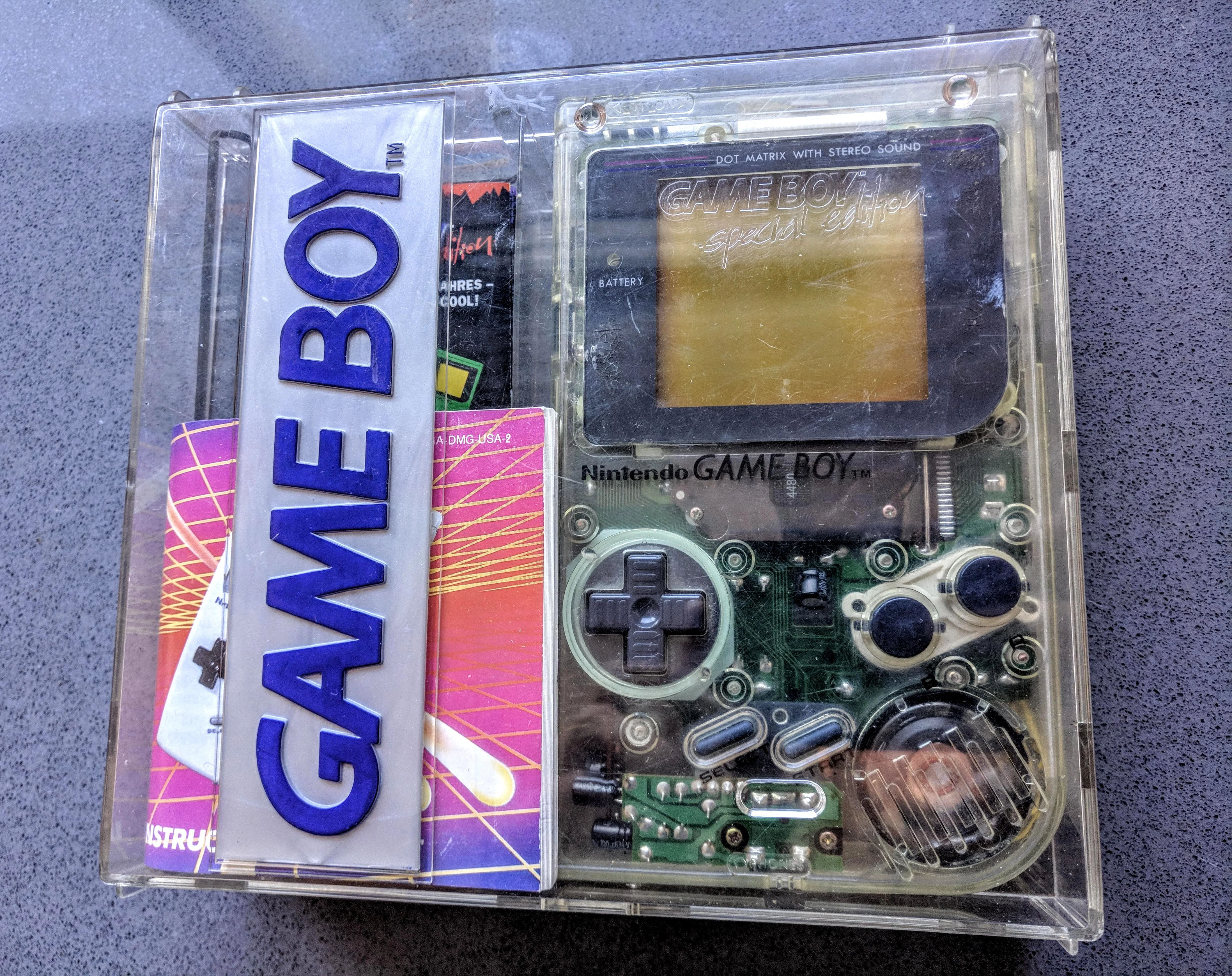  Nintendo Game Boy Play It Loud Clear Console [ES]