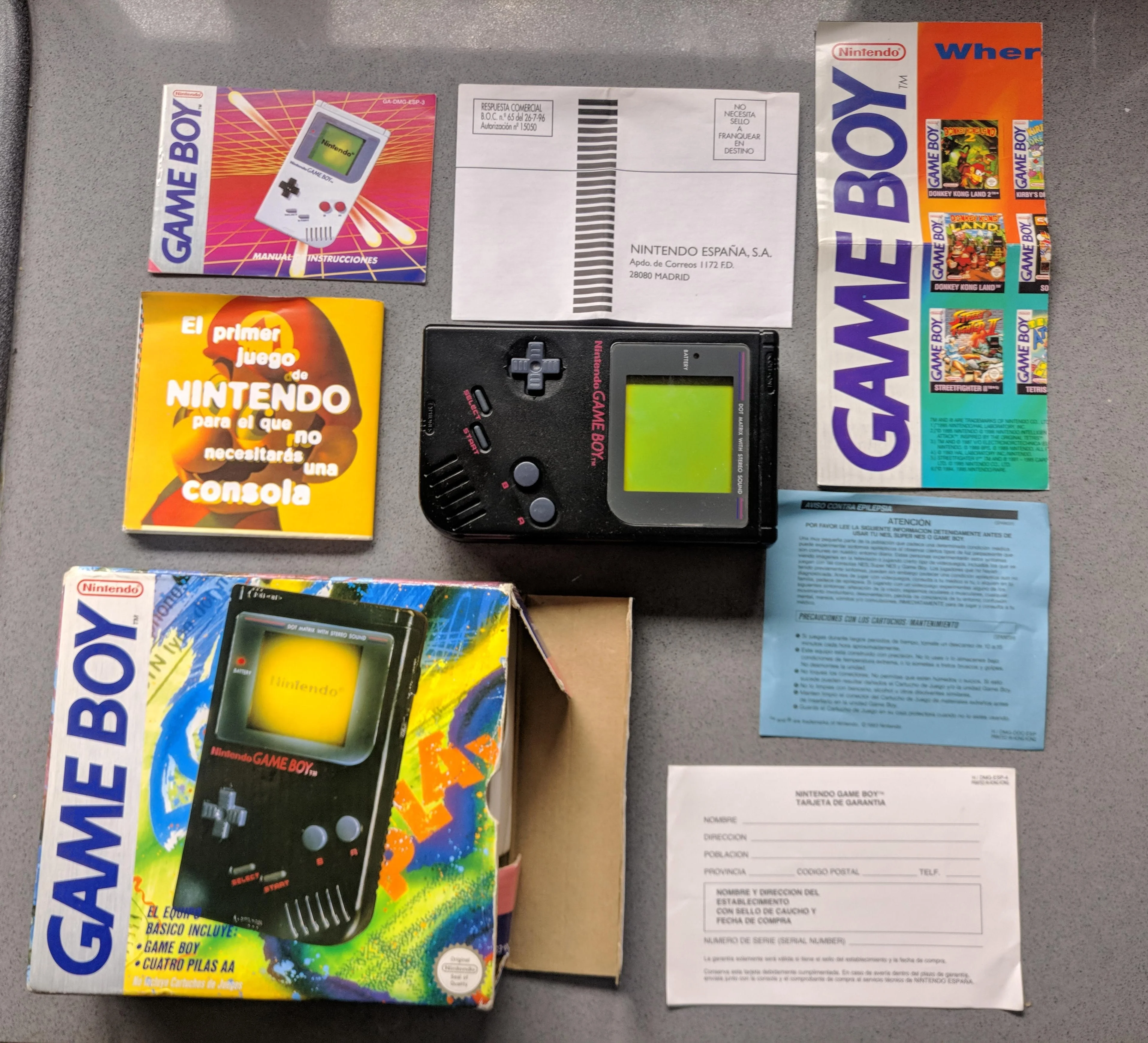  Nintendo Game Boy Play It Loud Black Console [ES]