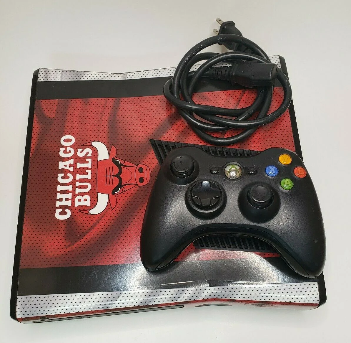  Microsoft Xbox 360 Slim Chicago Bulls Console