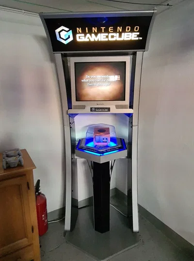 Nintendo GameCube Kiosk [EU]