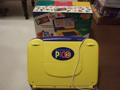 Sega Pico HPC-0007 Console