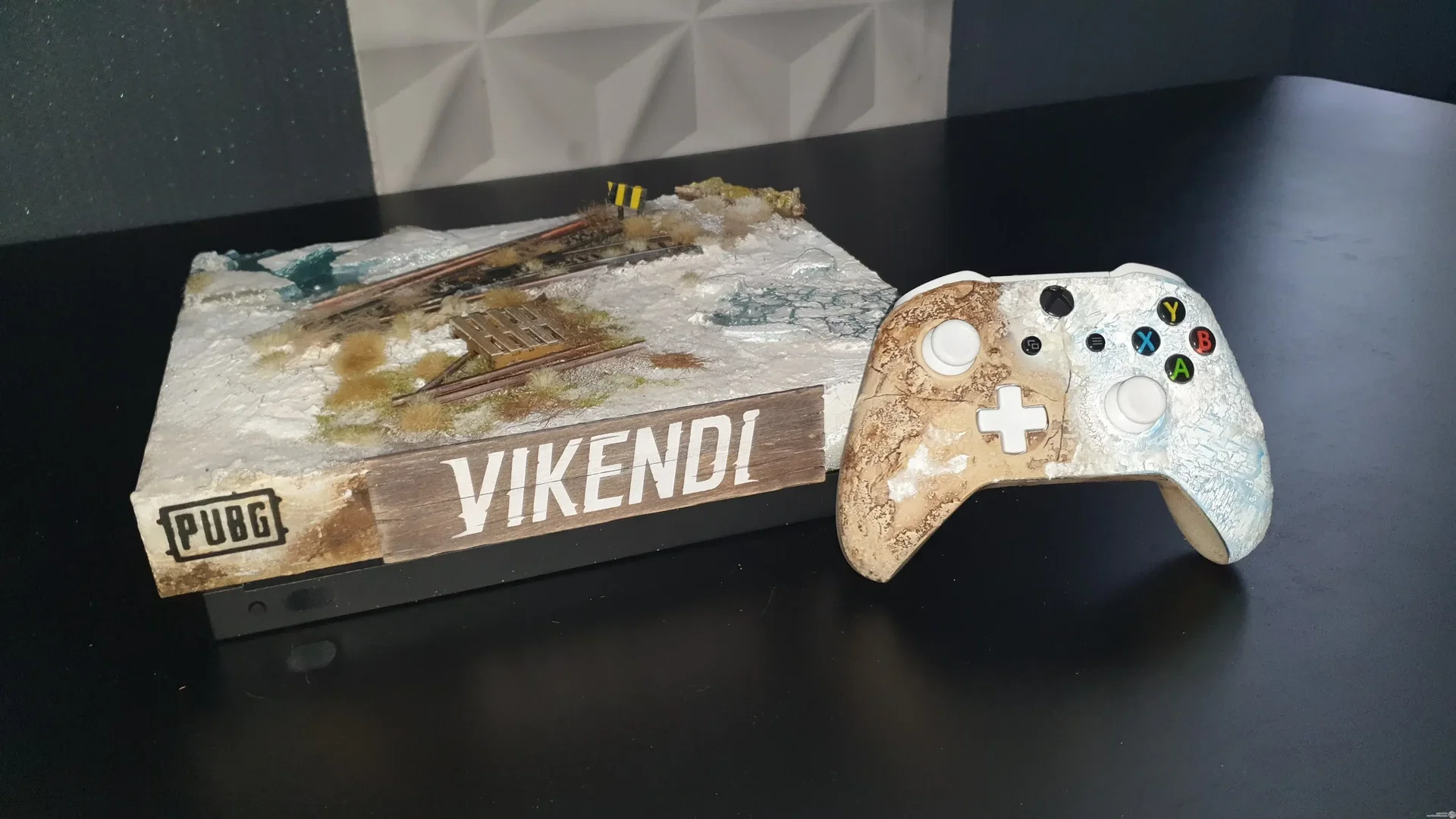 Consolevariations - Microsoft Xbox One X PUBG Vikendi Console