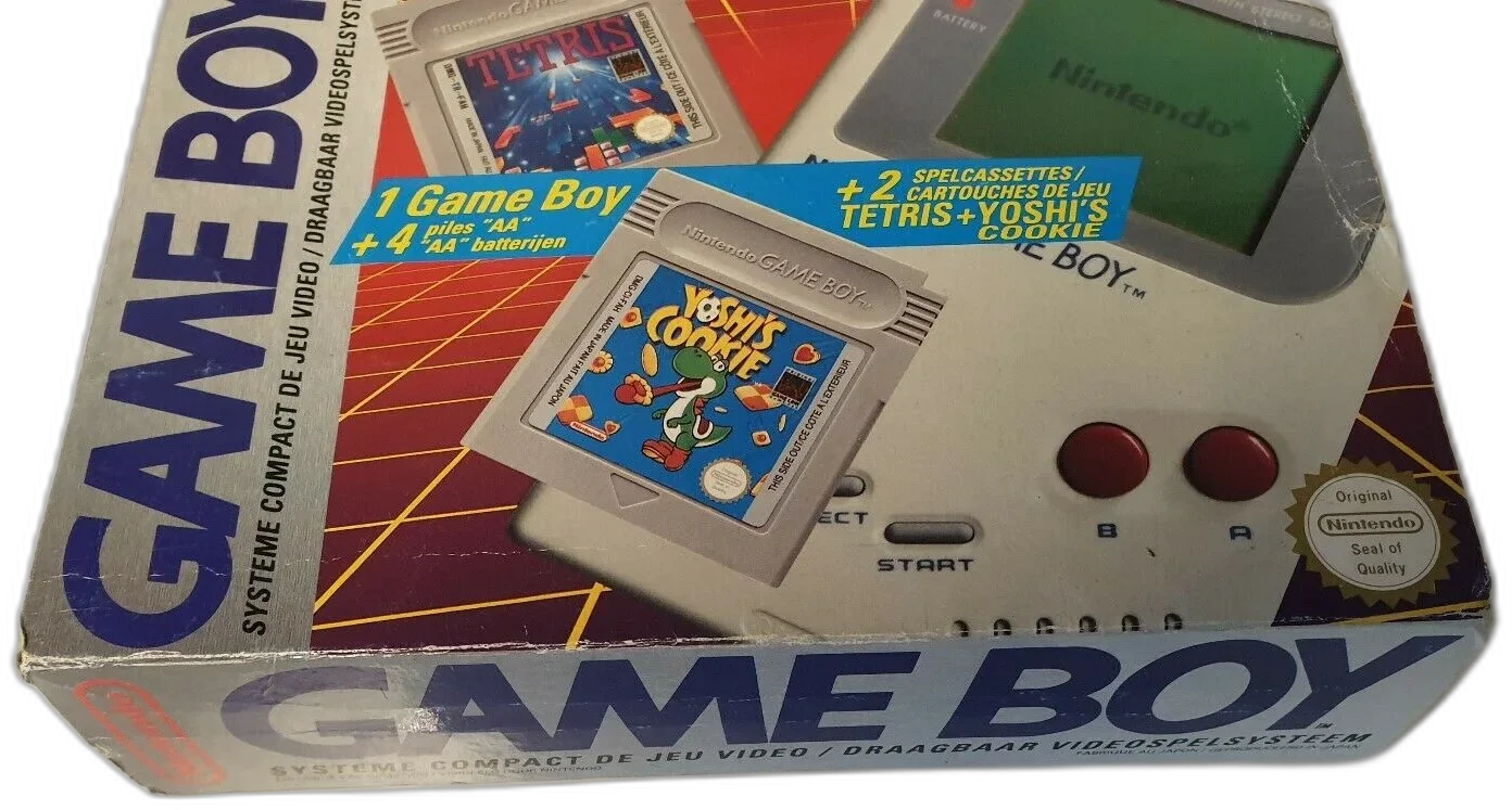  Nintendo Game Boy Tetris + Yoshi&#039;s Cookie Bundle