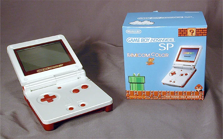  Nintendo Game Boy Advance SP Famicom Console [TW]
