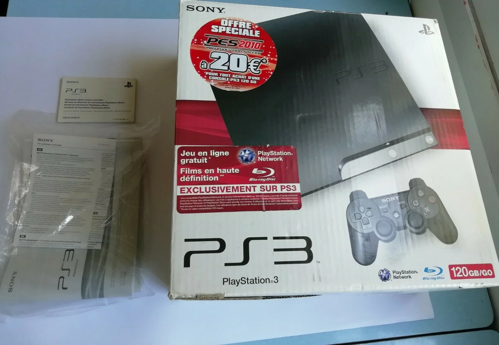  Sony Playstation 3 Slim 120Go Special 20€ PES 2010 Bundle