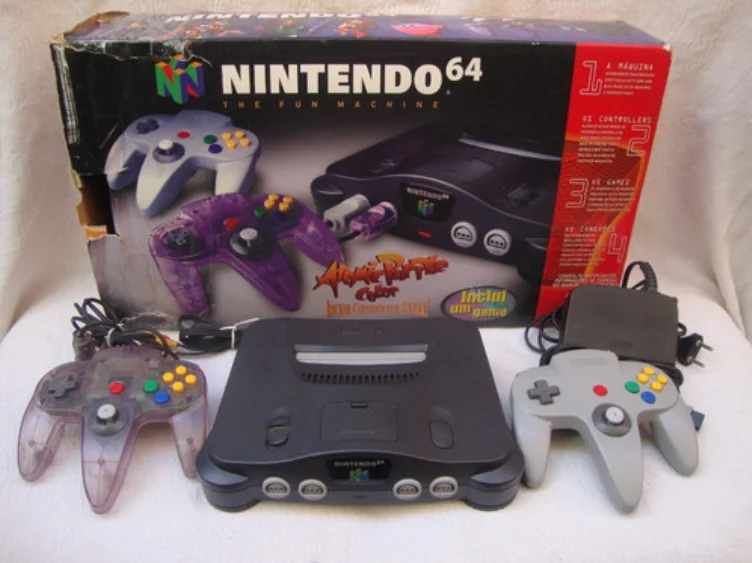 Nintendo 64 Atomic Purple Controller Bundle [BR]