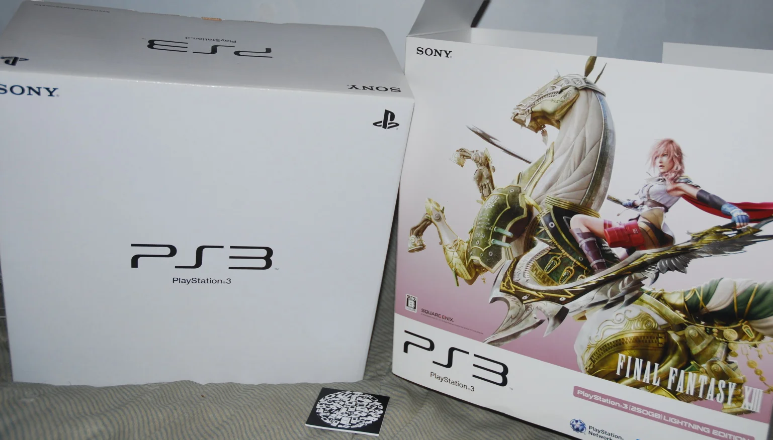 Sony PlayStation 3 Slim Final Fantasy XIII White Console