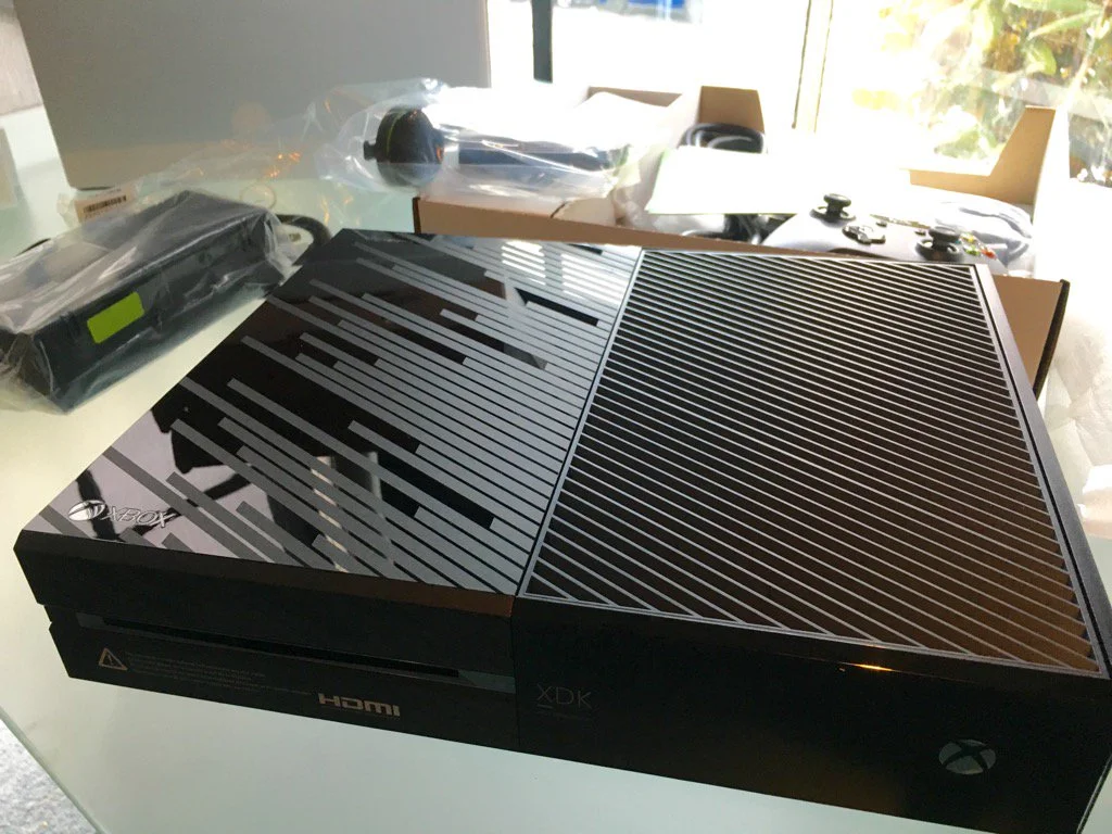  Microsoft Xbox One XDK Prototype Console