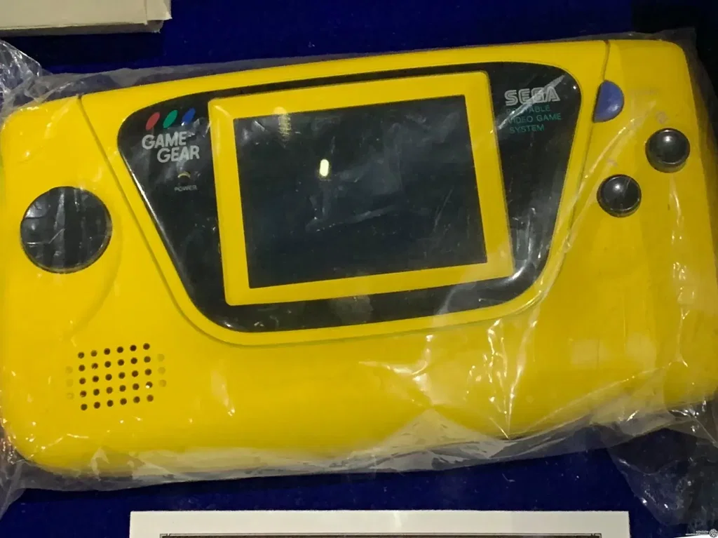 SEGA GAME GEAR 本体 Consolevariations - Sega Game Gear Yellow Sports Prototype Console