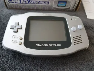 Nintendo Game Boy Advance Platinum Console [EU]