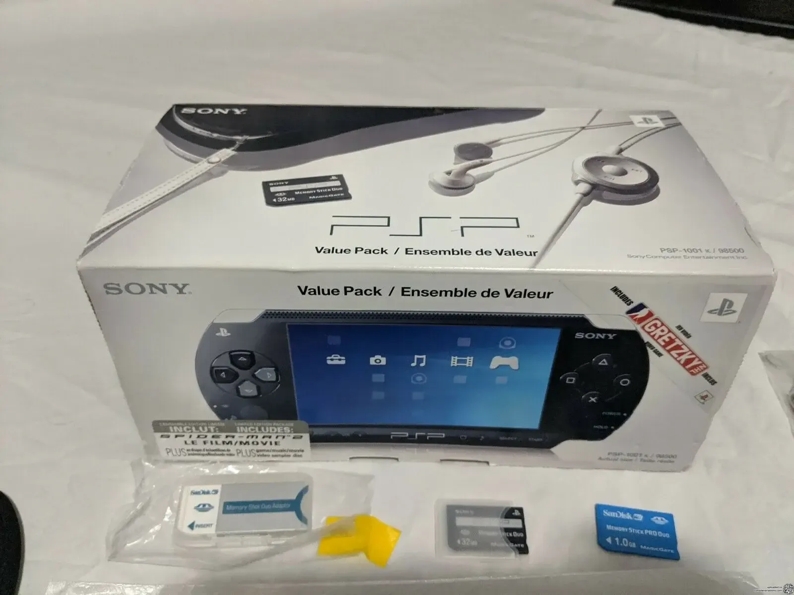 Consolevariations - Sony PSP 1001 Gretzky NHL Bundle