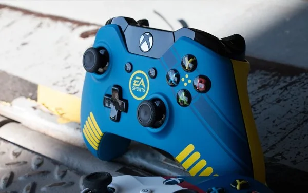  Microsoft Xbox One S EA Sports FUT17 Controller