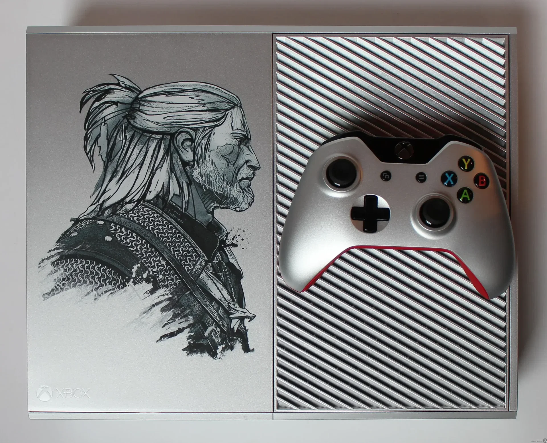 Consolevariations - Microsoft Xbox One The Witcher 3 Console