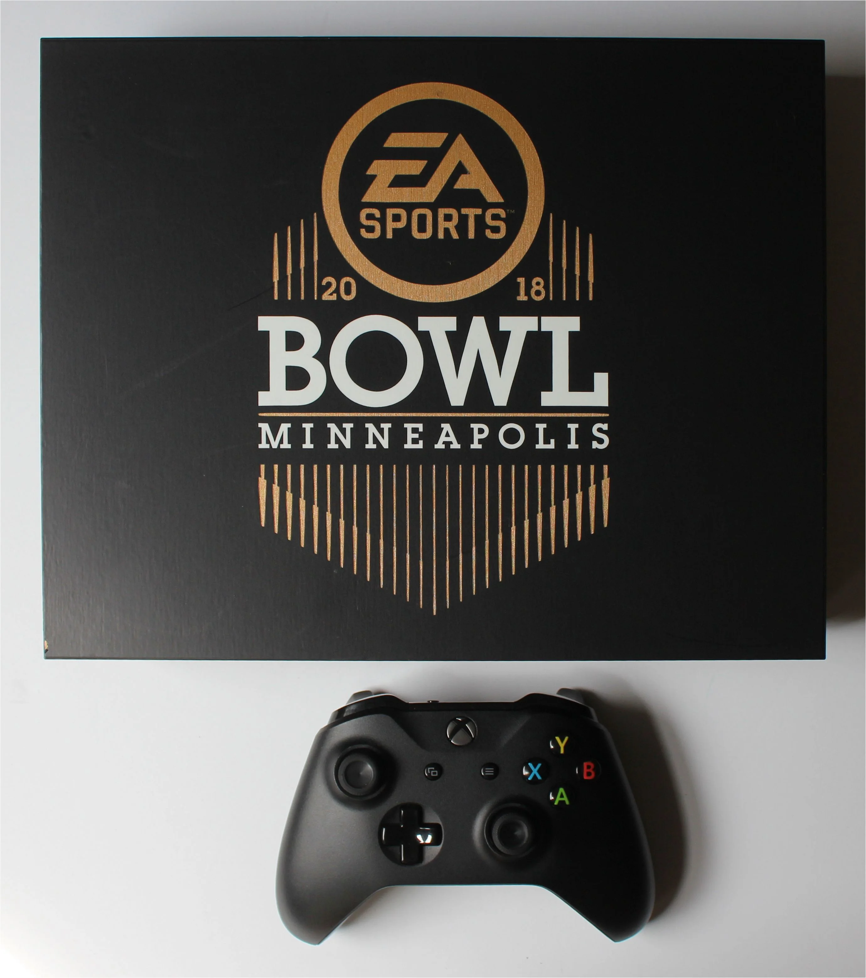 Microsoft Xbox Series S Madden NFL 24 Console - Consolevariations