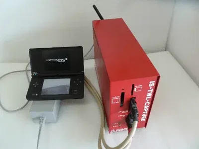 Nintendo DSi Red IS-TWL-CAPTURE