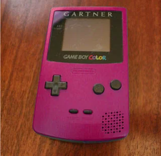  Nintendo Gameboy Pink / Cherry Gartner Console