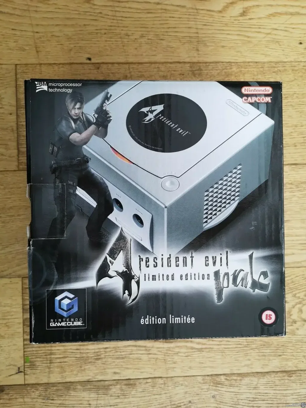Consolevariations - Nintendo GameCube Resident Evil 4 Console