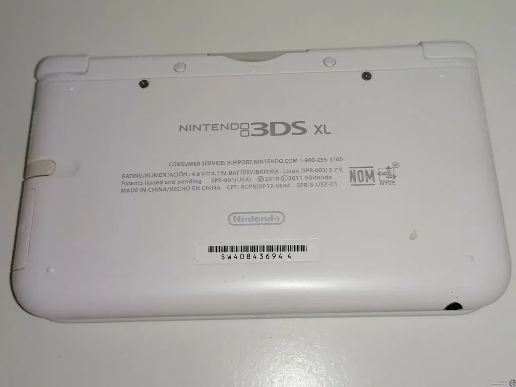 Consolevariations - Nintendo 3DS XL Disney Magical World Console