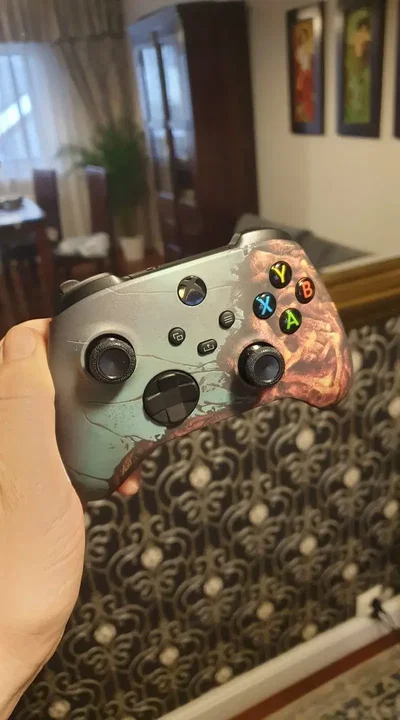 Microsoft Xbox One X Medium Controller