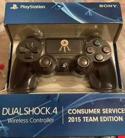 Playstation 4 Consumer Services 2015 Team Edition Controller