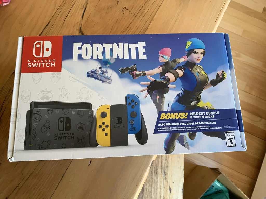 Consolevariations - Nintendo Switch Fortnite Console