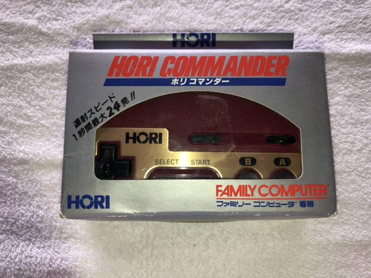 Nintendo HORI Commander Controller