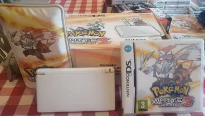 Nintendo DS Lite Polar White - Pokemon White 2 Bundle