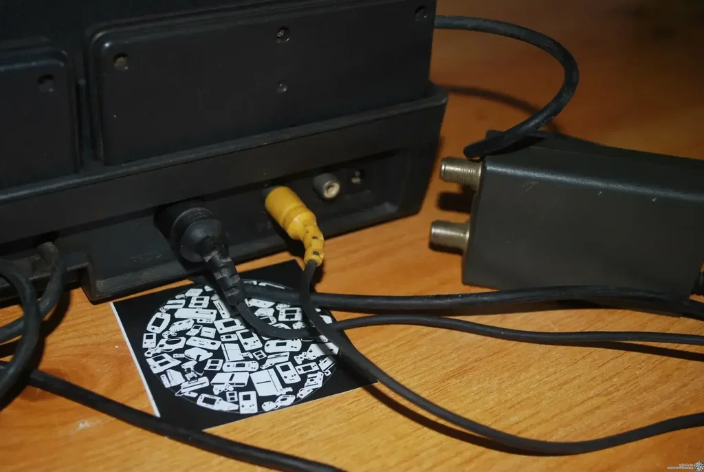 Consolevariations - Sharp Nintendo Twinfamicom RF AN58-C Module