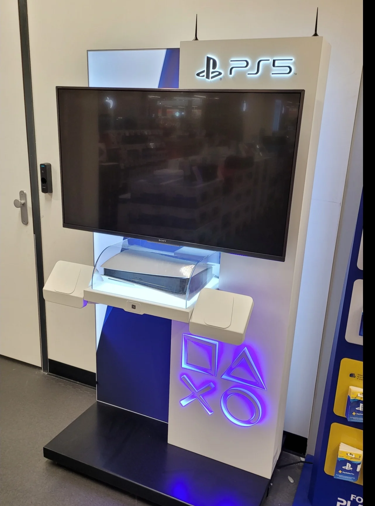  Sony PlayStation 5 Kiosk [EU]