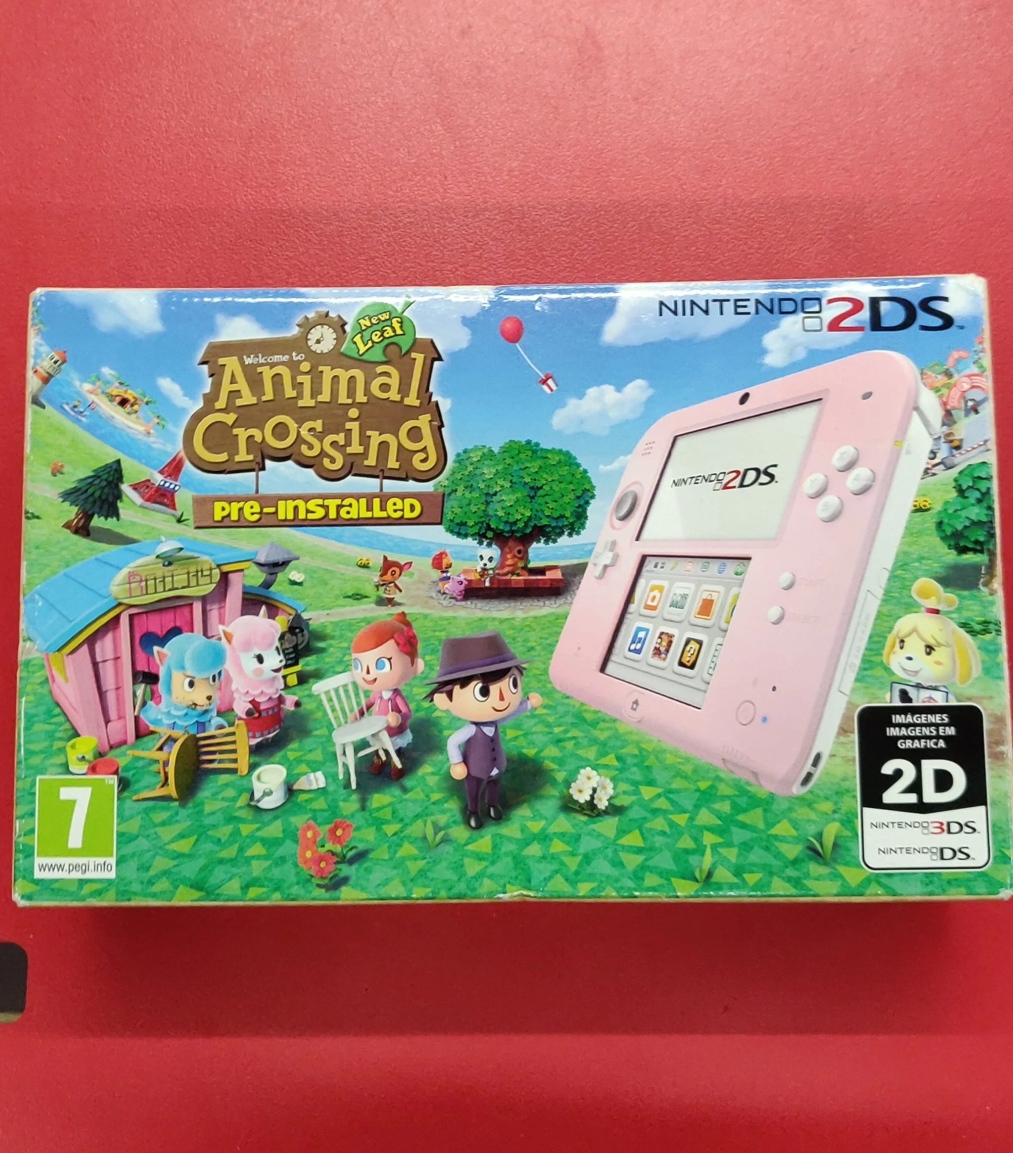 . Bezienswaardigheden bekijken een kopje Nintendo 2DS Animal Crossing New Leaf Bunde - Consolevariations