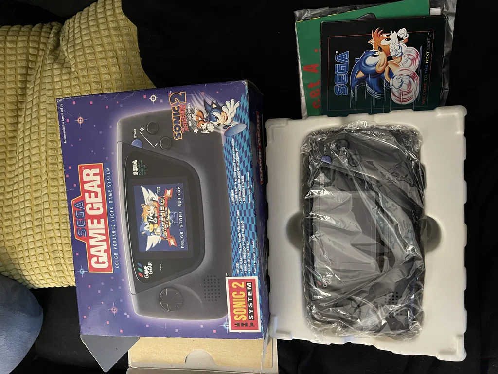 Consolevariations - Sega Game Gear Sonic 2 Bundle | Consolevariations
