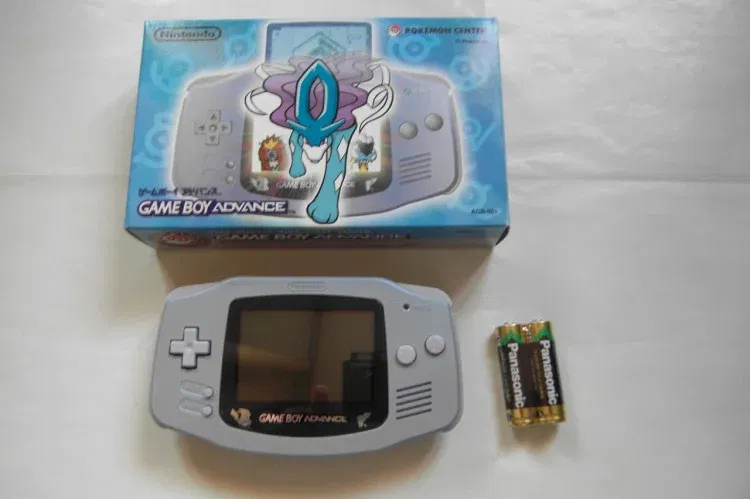 Consola de jogos Nintendo Game Boy Advance Pokémon Lugia Edition - Prata