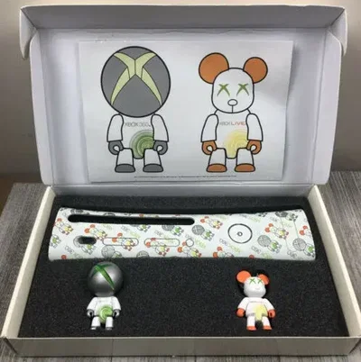 Toy2r Qee Xbox 360 Faceplate