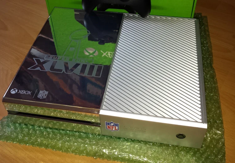  Microsoft Xbox One NFL Super Bowl XLVIII Console