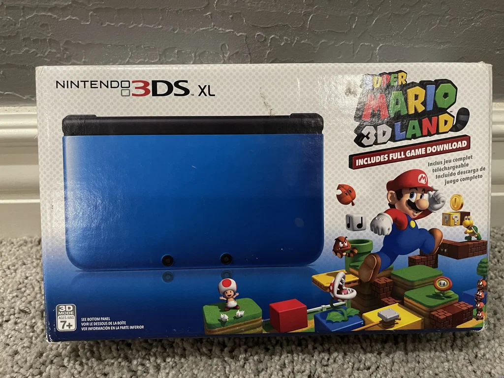 Consolevariations - Nintendo 3DS XL Blue Super Mario 3D Land