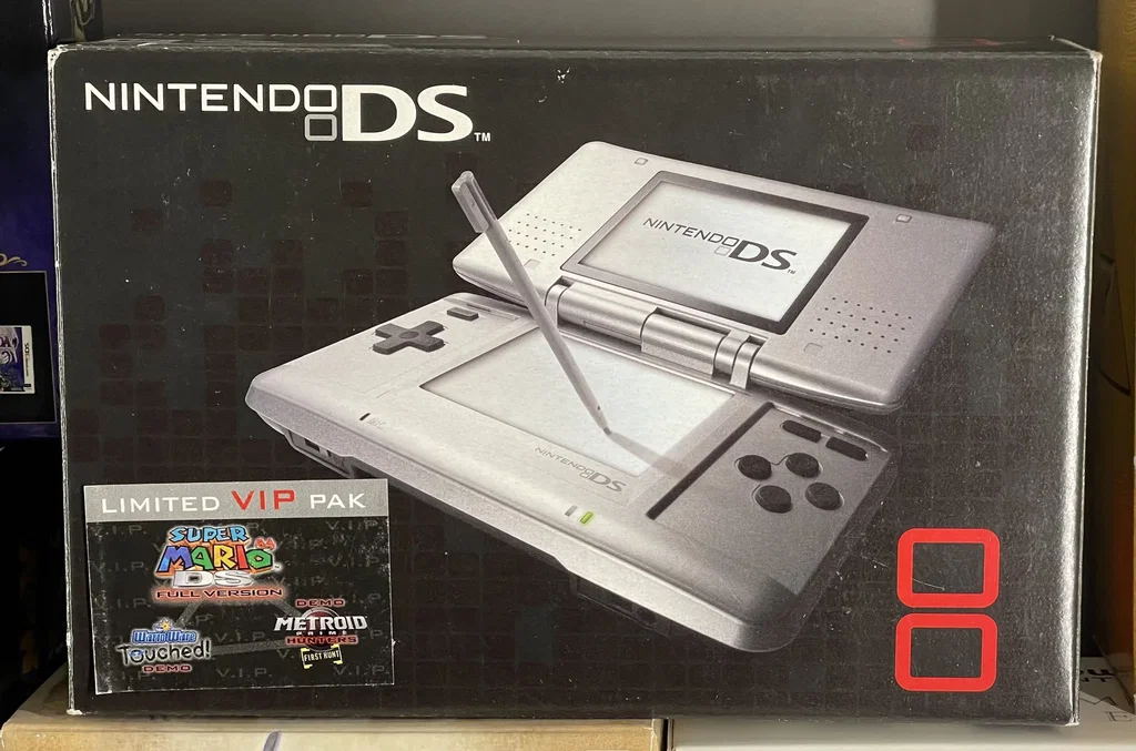 Consolevariations - Nintendo DS Limited VIP PAK | Consolevariations