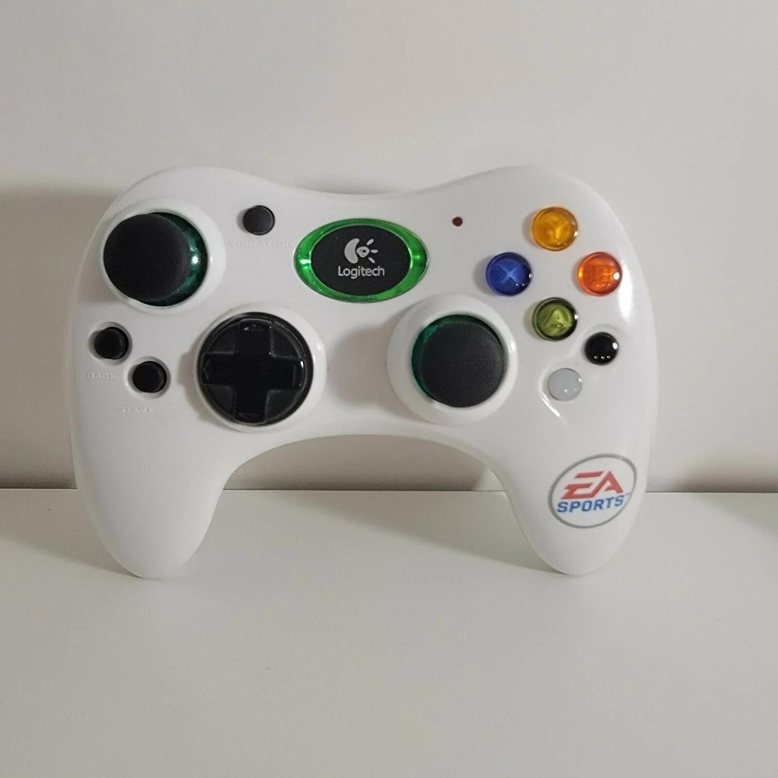  Logitech Xbox  EA Sports White Precision Controller
