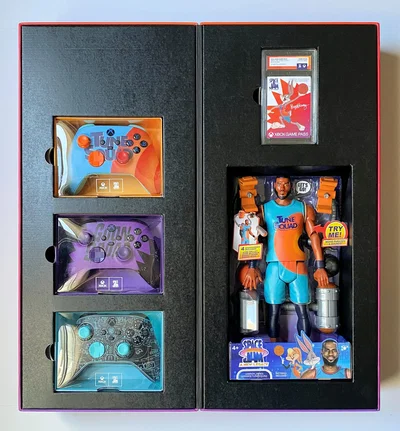 Microsoft Xbox Series X Space Jam 2 VIP Kit Controller