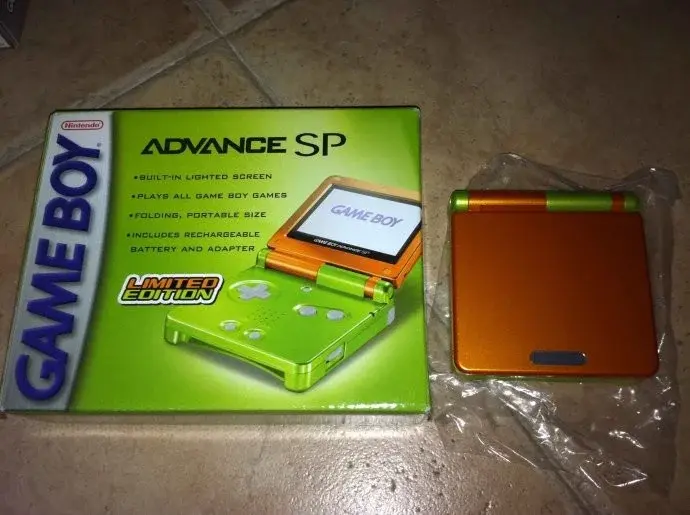 Consolevariations - Nintendo Game Boy Advance SP Dual Tone Spice