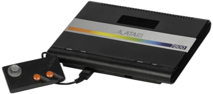  Atari 7800 Console