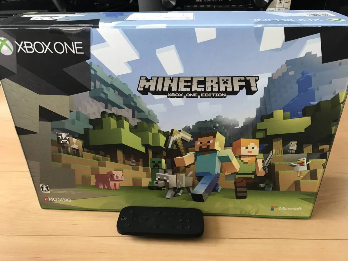  Microsoft Xbox One S Minecraft Bundle [JP]