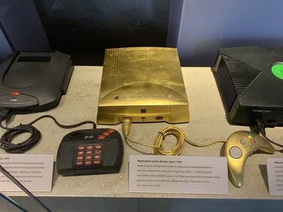 Bandai Apple Pippin @World Gold Console