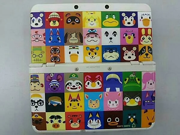  New 3DS  Animal Crossing Console