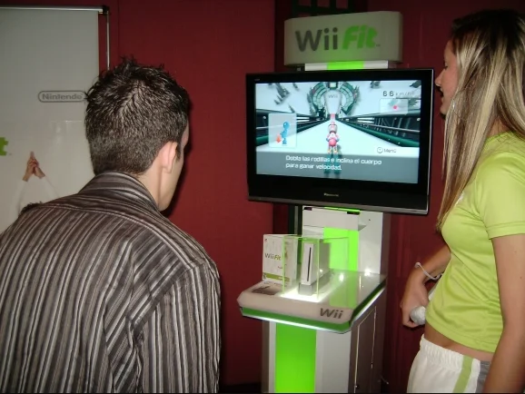  Nintendo Wii Fit Kiosk [BR]
