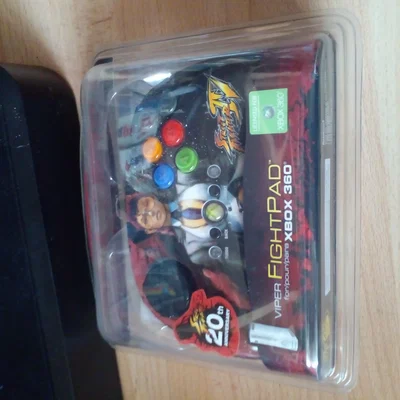 Mad Catz Xbox 360 Viper Fightpad