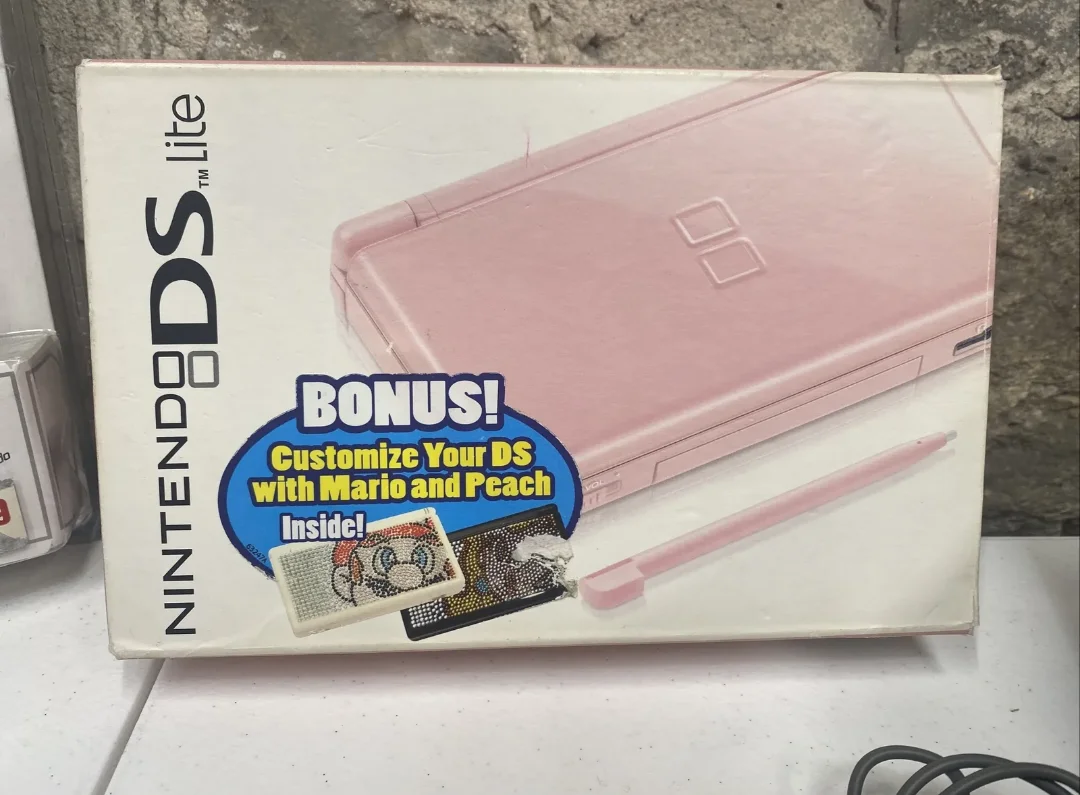  Nintendo DS Lite Mario and Peach Crystal Sticker Pink Bundle