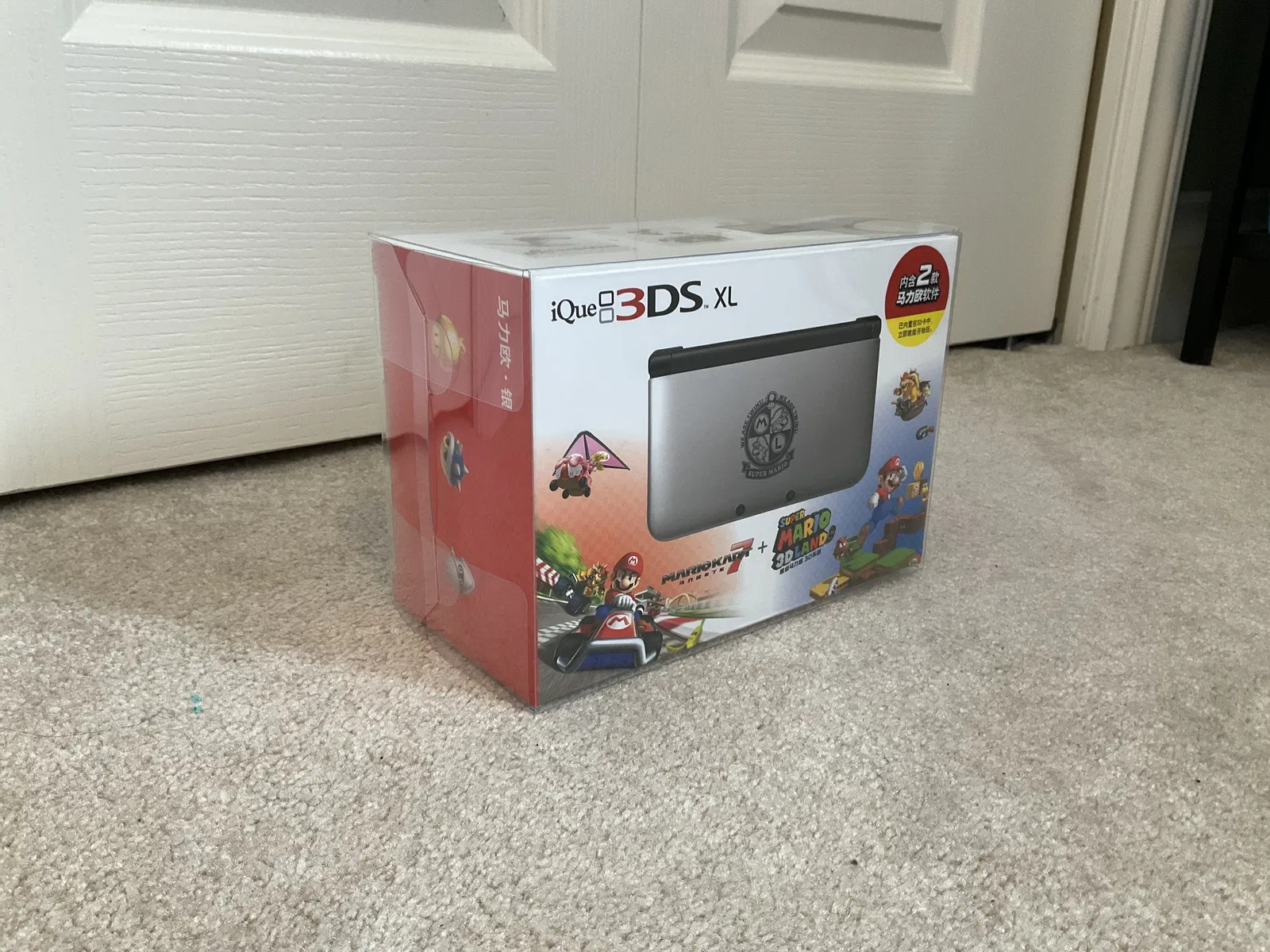 iQue 3DS XL Mario Silver [CN] - Consolevariations